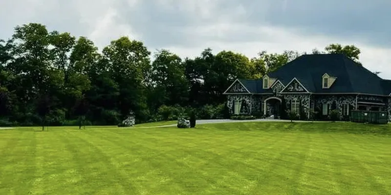 top-rated-lawn-care-services-in-winchester-beautiful-green-lawn